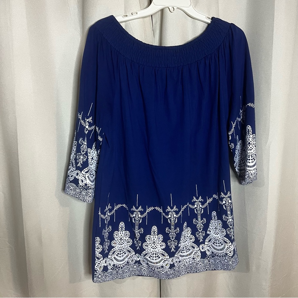Elegant Blue and White Women's embroidered Top large